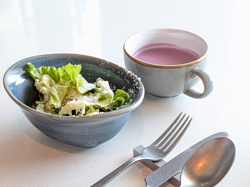 ザ ロイヤルパーク ホテル アイコニック 那覇のランチ(サラダ&スープ)